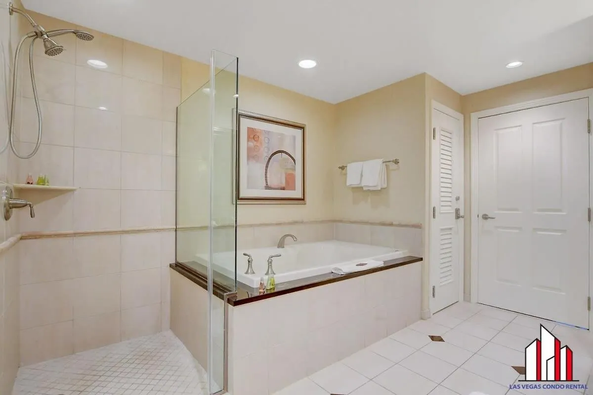 Semesterbostad Signature 2Br3Ba Balcony Combo Units 18-701 And 03 Las Vegas