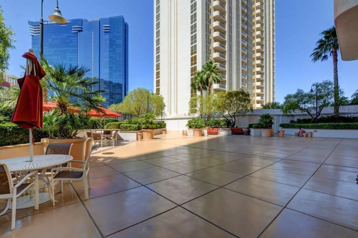 Signature 2Br3Ba Balcony Combo Units 18-701 And 03 Las Vegas Semesterbostad