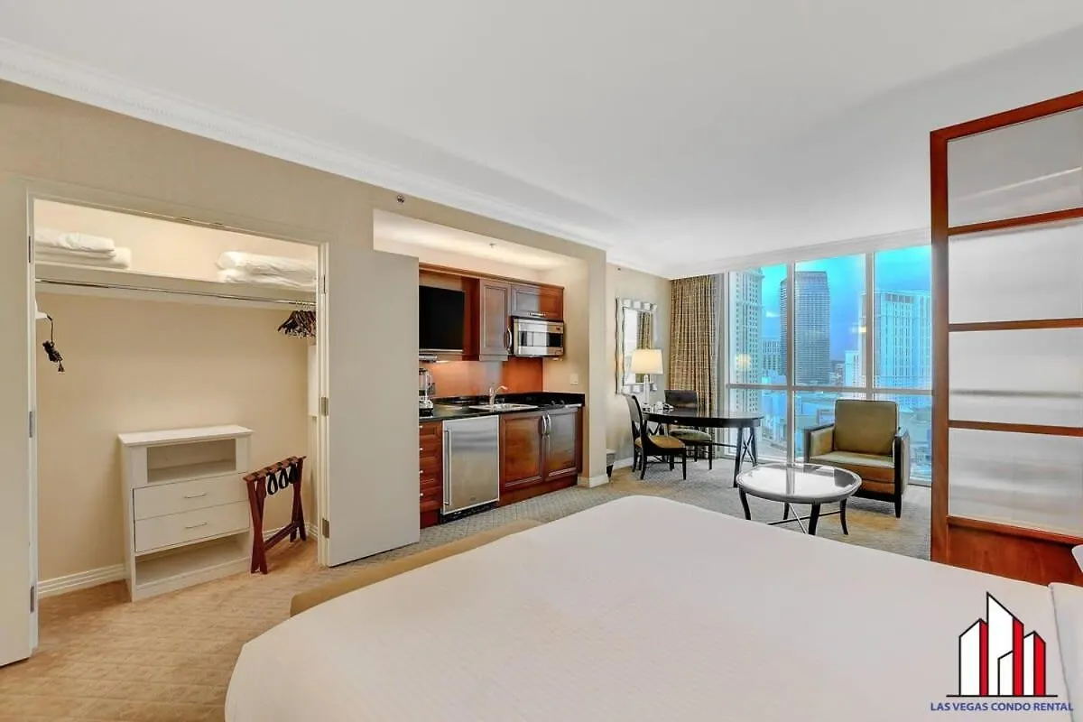 Semesterbostad Signature 2Br3Ba Balcony Combo Units 18-701 And 03 Las Vegas USA