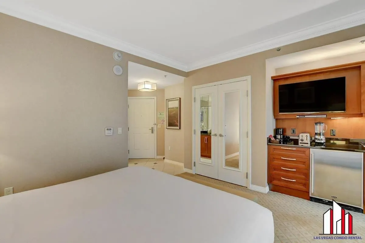 Signature 2Br3Ba Balcony Combo Units 18-701 And 03 Las Vegas