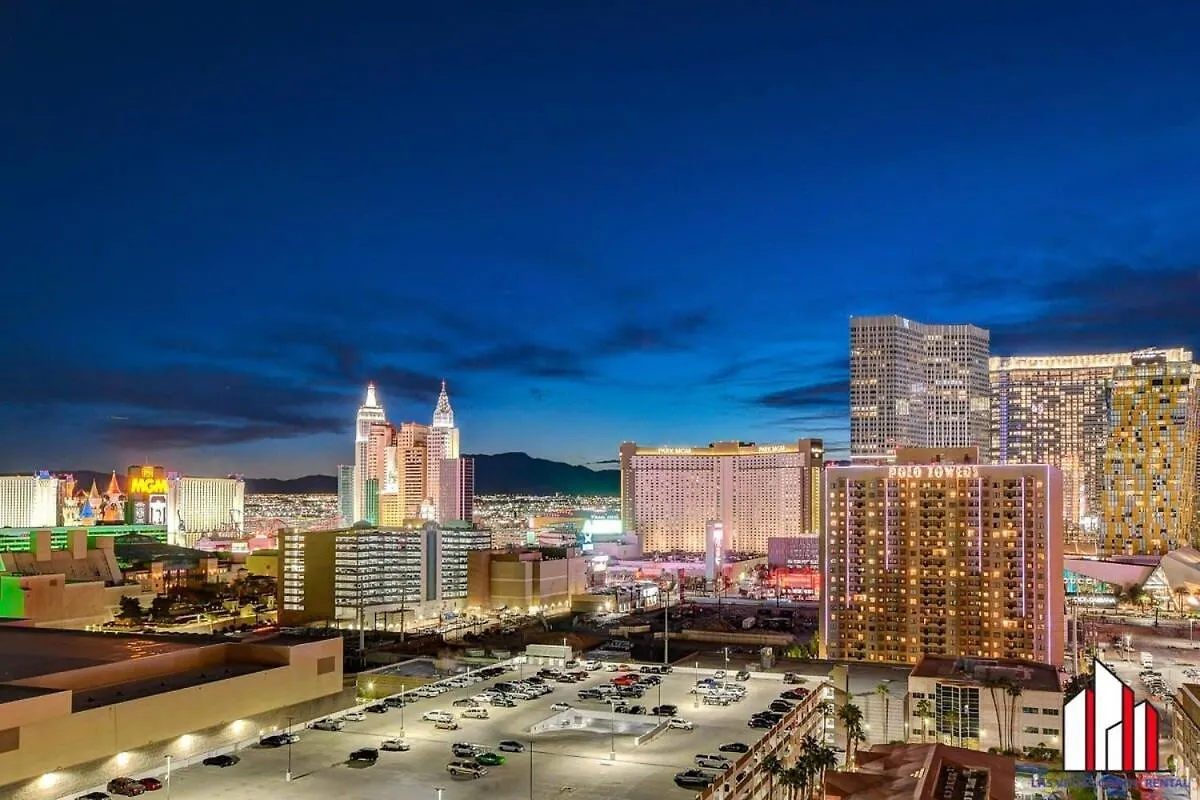 Signature 2Br3Ba Balcony Combo Units 18-701 And 03 Las Vegas