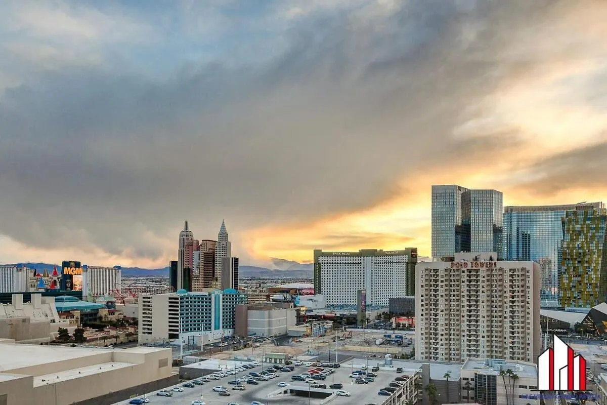 Signature 2Br3Ba Balcony Combo Units 18-701 And 03 Las Vegas 0*,  USA