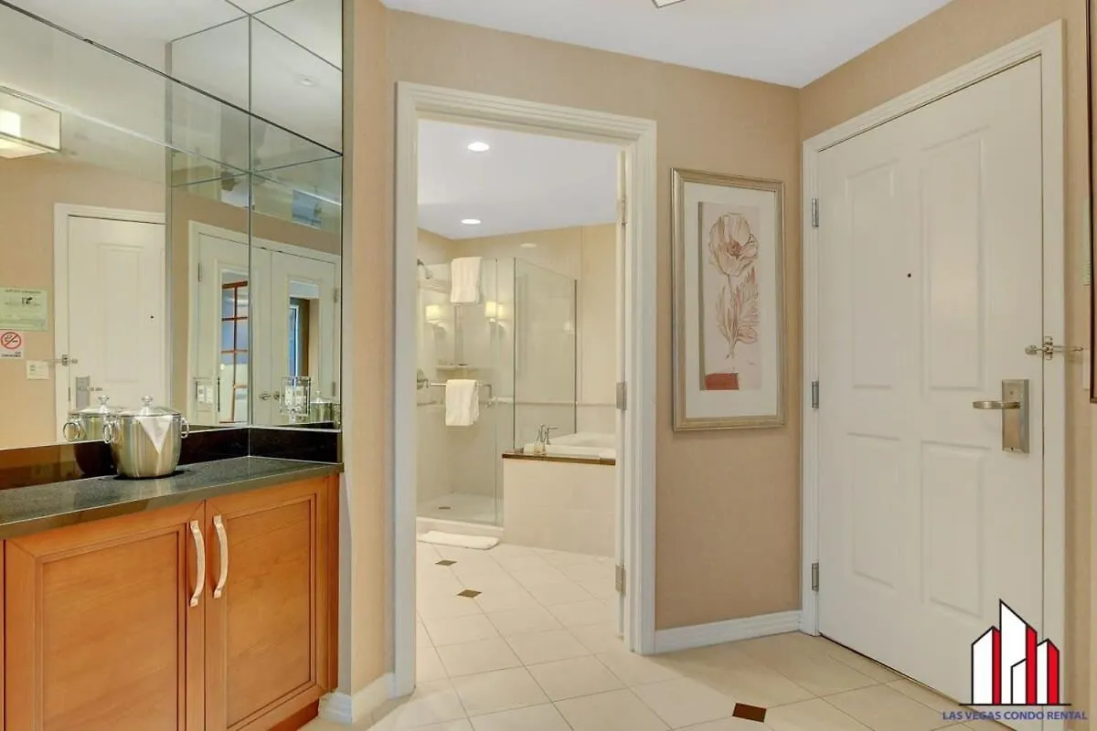 Signature 2Br3Ba Balcony Combo Units 18-701 And 03 Las Vegas