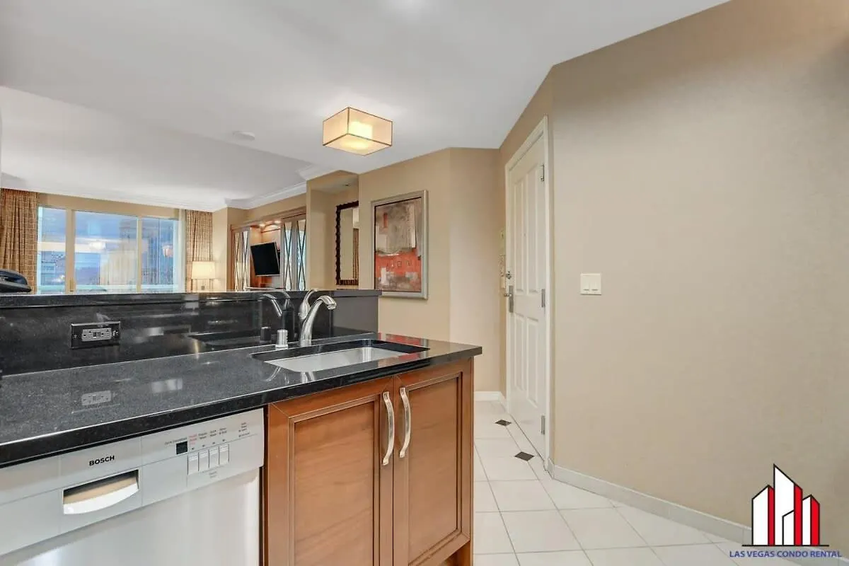 Signature 2Br3Ba Balcony Combo Units 18-701 And 03 Las Vegas