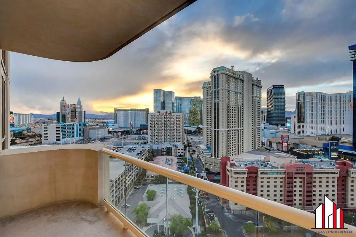 Signature 2Br3Ba Balcony Combo Units 18-701 And 03 Las Vegas